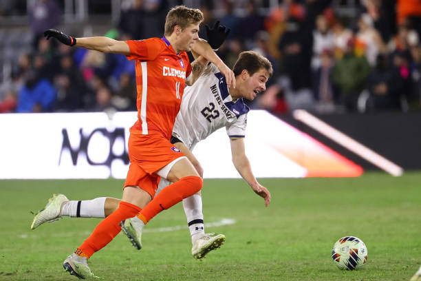 出现代篮球 出现代篮球