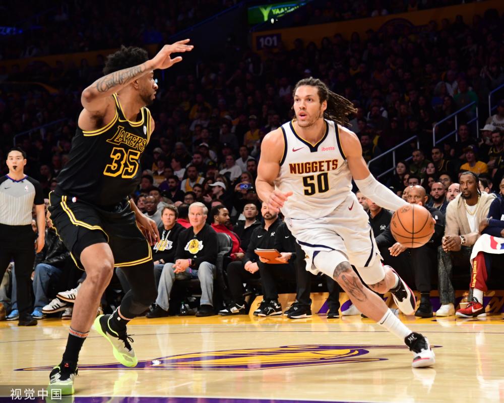 前与圣塔克 前与圣塔克